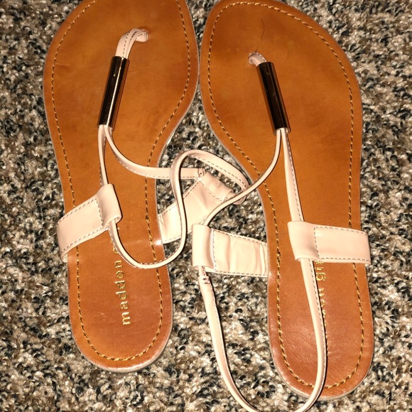 Madden Girl Nude Size 8 Sandals - Picture 2 of 9